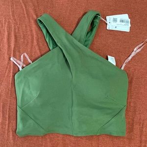 Preowned lulu sports bra
